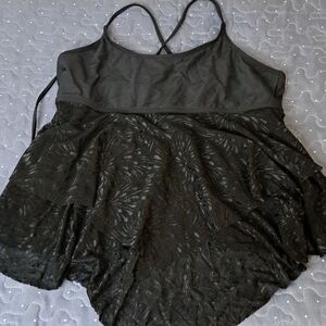 Beachsissi black tanki swim top size medium NWT
